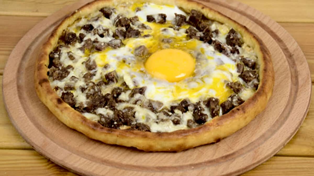 Rize pidesi ve kavurması